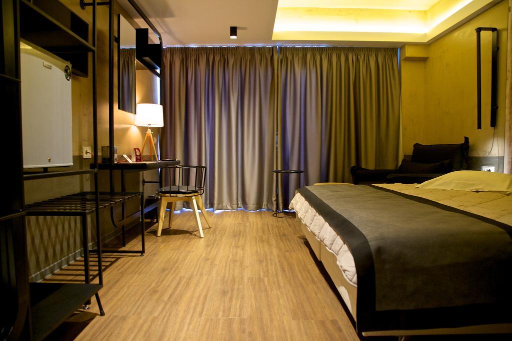 פאטרה Adonis City Hotel חדר תמונה