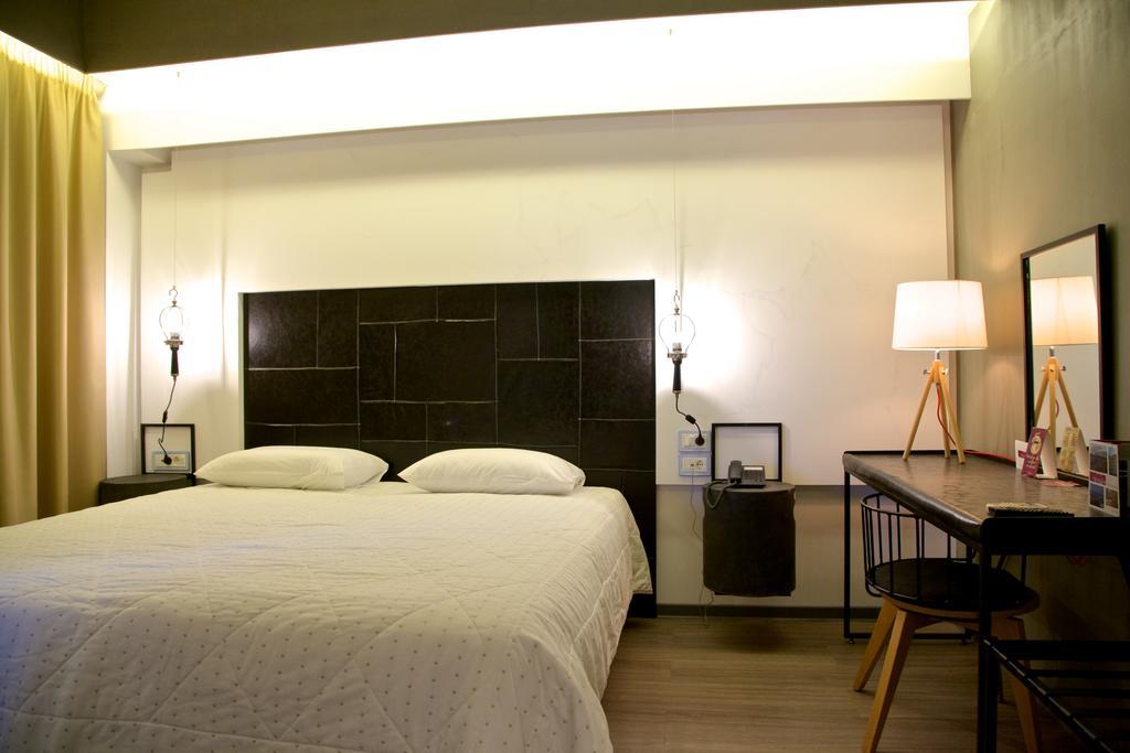 פאטרה Adonis City Hotel חדר תמונה