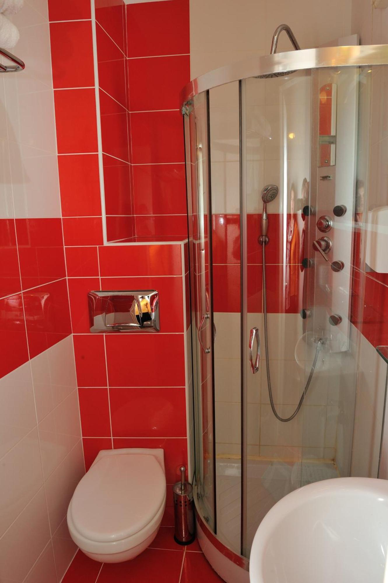 פאטרה Adonis City Hotel מראה חיצוני תמונה