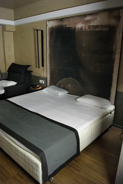 פאטרה Adonis City Hotel מראה חיצוני תמונה