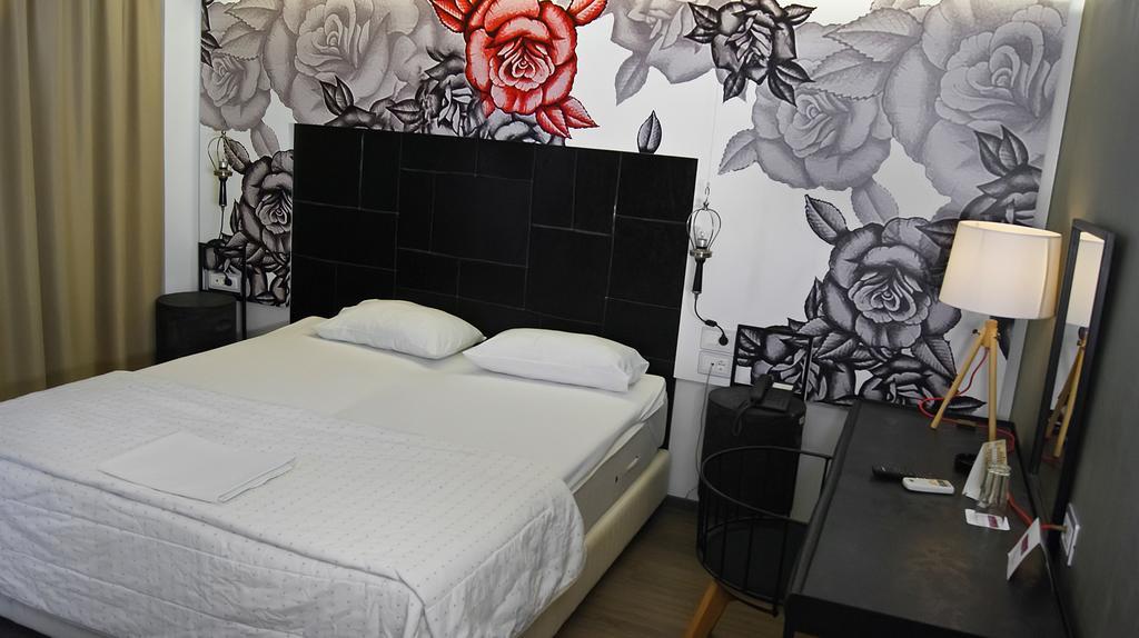 פאטרה Adonis City Hotel מראה חיצוני תמונה